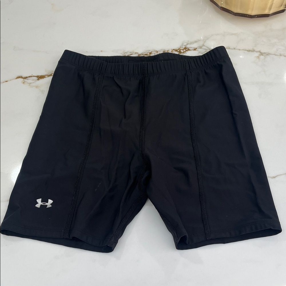 Under Armour women's Black Athletic Compression Shorts